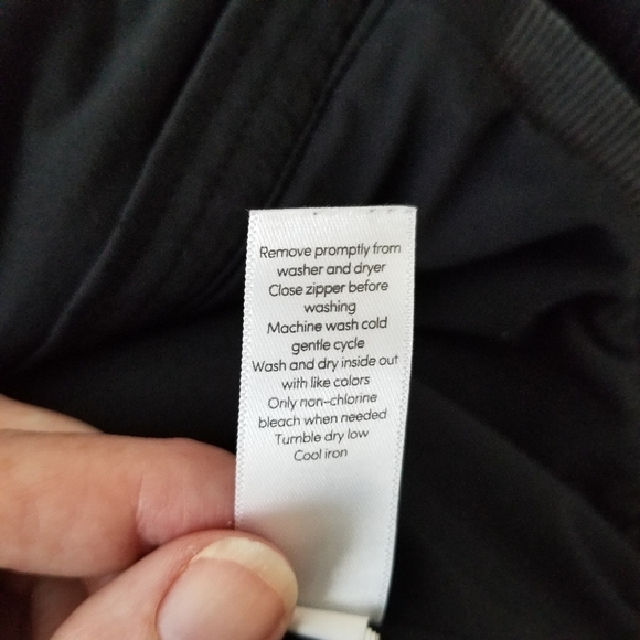 Athleta Full Zip Victory Hooded Jacket Black with Thumbholes, Size M - Picture 6 of 14